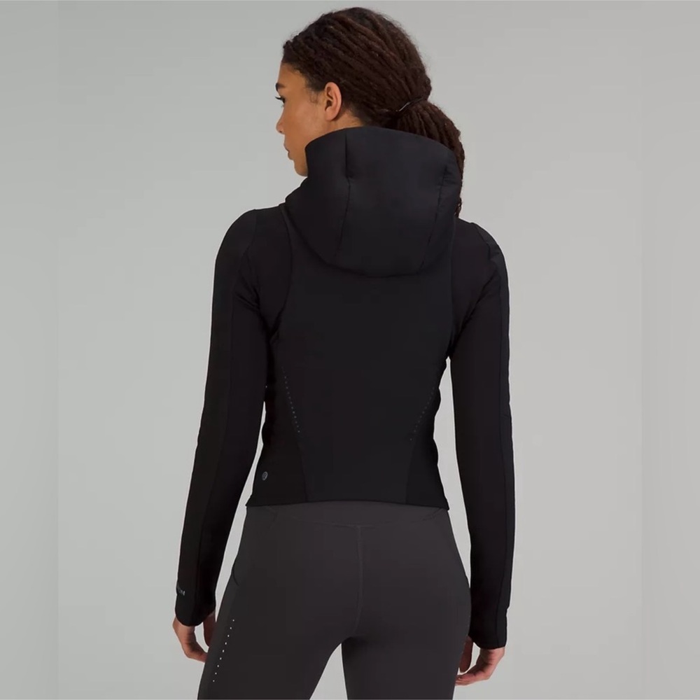 NWT Lululemon Push Your Pace  water repellent Jacket size 2 black